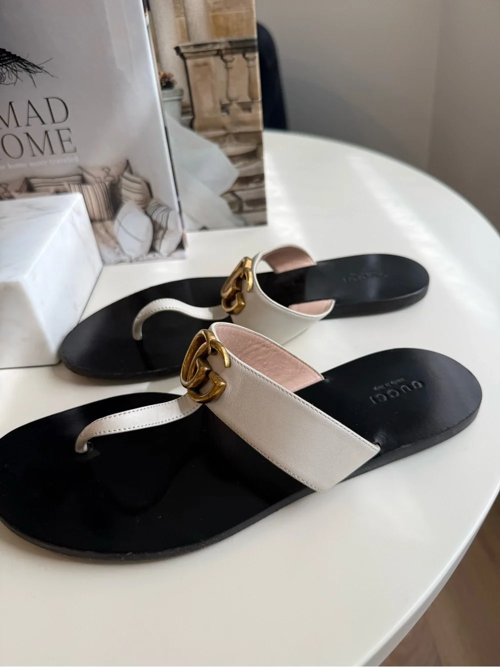 Gucci White Leather Thong Sandals with Gold Double G Accent - Picture 2 of 7